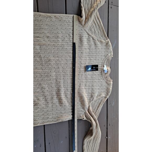 NWT! Women’s KIM ROGERS Tan & Sparkly Gold Cable Knit Crew Sweater -PLUS SIZE 1X - Picture 5 of 6